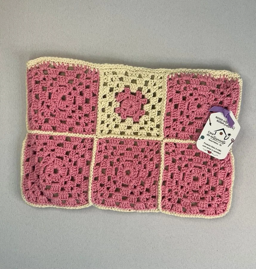 NECESSAIRE